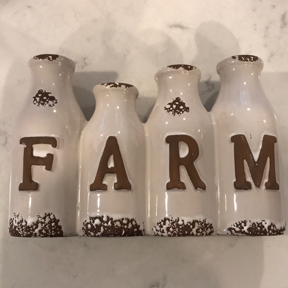 Farm Flower Holder